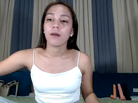 Jadehotcum online show from May 4, 9:05 am