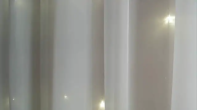 angelainparis28 online show from November 6, 6:31 pm