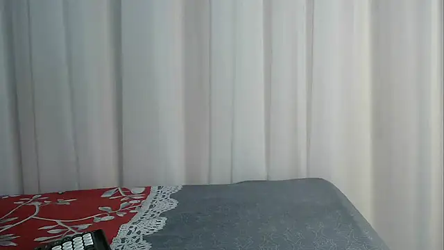 angelainparis28 online show from November 7, 6:57 am