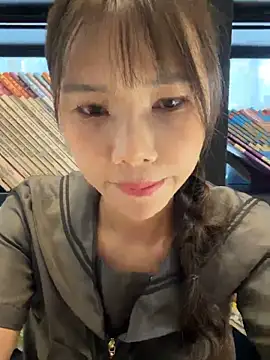Snapshot of Adora188 chatting on June 3, 12:24 am Adora188 online show from June 3, 12:24 am