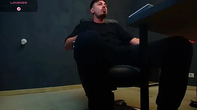 EnzoRace online show from November 12, 5:30 am