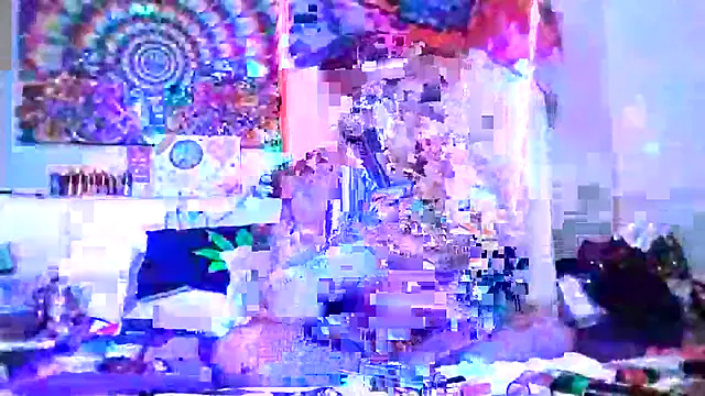 SparklesB1tch online show from April 29, 9:02 am
