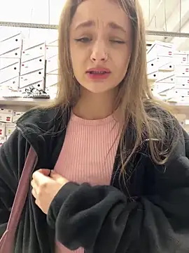 KittyQueeny online show from September 14, 9:19 am