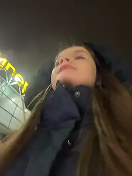 KittyQueeny online show from December 4, 2:15 pm