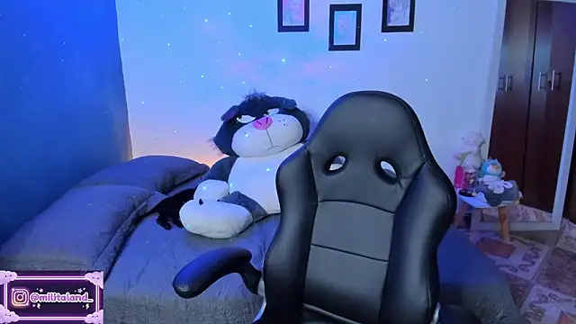 milita houston online show from October 30, 4:19 pm