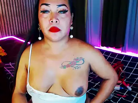 Snapshot of CumFactoryLuna chatting on June 17, 12:07 pm CumFactoryLuna online show from June 17, 12:07 pm