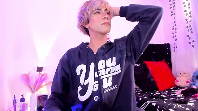 Cooperrosscute233 online show from February 21, 7:04 pm