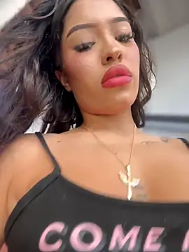Snapshot of MystiqueXXX chatting on June 1, 1:02 pm MystiqueXXX online show from June 1, 1:02 pm