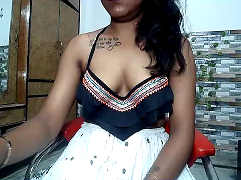 HOT AARVI11 online show from October 4, 6:06 pm