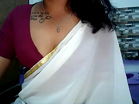 HOT AARVI11 online show from December 17, 4:35 pm