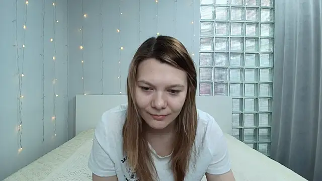 Sunny Sammy online show from April 26, 1:25 am