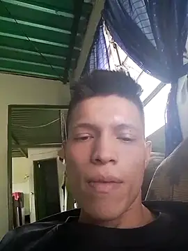 Snapshot of elinnki chatting on October 4, 5:11 pm elinnki online show from October 4, 5:11 pm