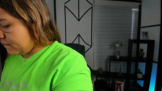 ElaBourn  online show from October 25, 1:18 pm