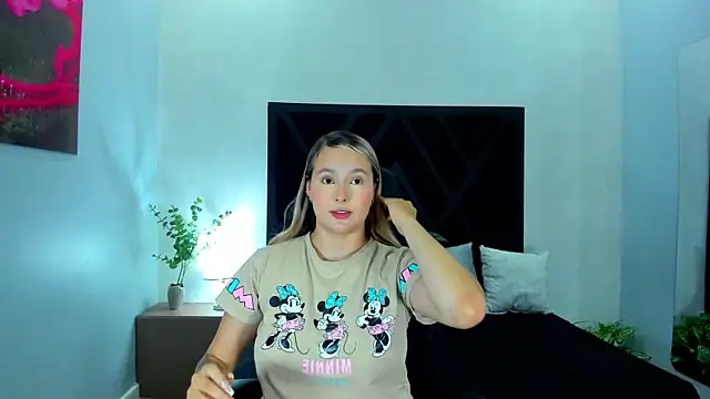 Emmaa white  online show from July 23, 5:44 pm