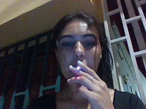 EmmaSplycer02 online show from March 27, 3:12 am