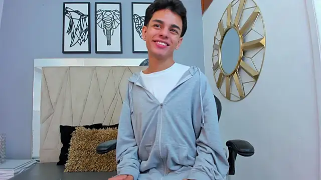 Snapshot of owen__johnson chatting on September 15, 11:43 am owen johnson online show from September 15, 11:43 am