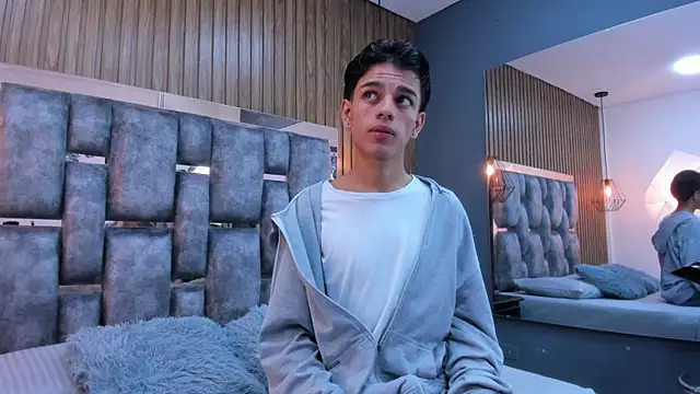 owen  johnson online show from January 8, 11:56 am