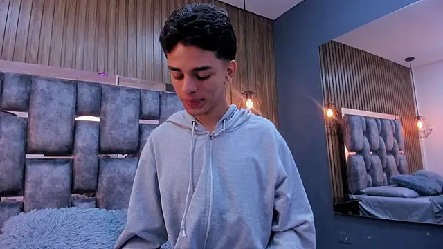 owen  johnson online show from February 19, 11:39 am