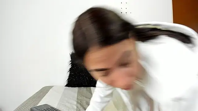 Snapshot of Camila_Martiinez chatting on October 16, 7:48 pm Camila Martiinez online show from October 16, 7:48 pm