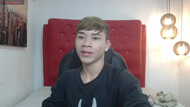 nathanclay online show from November 15, 3:37 am