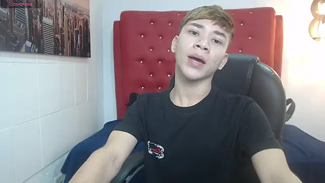 nathanclay online show from December 4, 3:38 am