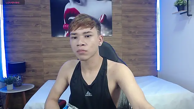 nathanclay online show from March 13, 3:46 am