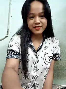 Snapshot of BabySweet-18 chatting on May 11, 7:47 am BabySweet-18 online show from May 11, 7:47 am