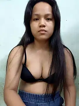 Snapshot of BabySweet-18 chatting on June 24, 1:43 pm BabySweet-18 online show from June 24, 1:43 pm