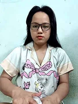 Snapshot of BabySweet-18 chatting on July 1, 8:05 am BabySweet-18 online show from July 1, 8:05 am