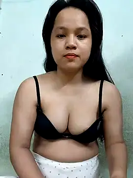 Snapshot of BabySweet-18 chatting on July 2, 3:23 am BabySweet-18 online show from July 2, 3:23 am