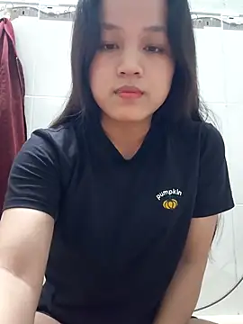 Snapshot of BabySweet-18 chatting on July 29, 8:23 am BabySweet-18 online show from July 29, 8:23 am