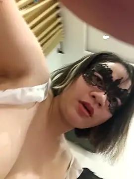 Jess-Thuy online show from March 10, 3:55 am