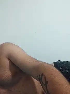 Snapshot of Ynsemr chatting on September 28, 9:42 pm Ynsemr online show from September 28, 9:42 pm