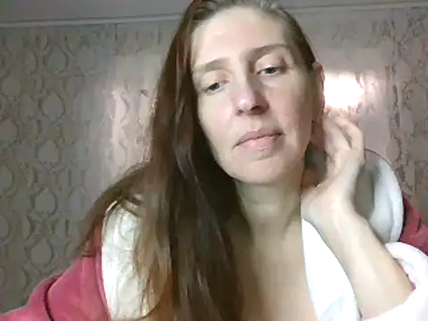 Snapshot of CandiCole chatting on November 10, 5:06 am CandiCole online show from November 10, 5:06 am