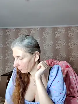 Snapshot of CandiCole chatting on June 27, 5:56 am CandiCole online show from June 27, 5:56 am