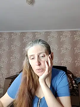 Snapshot of CandiCole chatting on July 2, 5:57 am CandiCole online show from July 2, 5:57 am