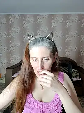 Snapshot of CandiCole chatting on August 1, 6:56 am CandiCole online show from August 1, 6:56 am