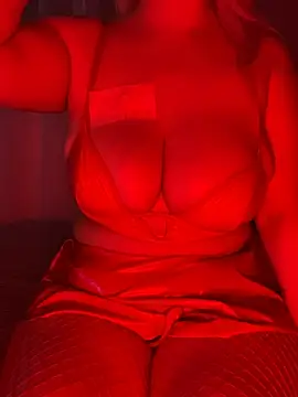 emiliafrancaise online show from March 9, 9:08 pm