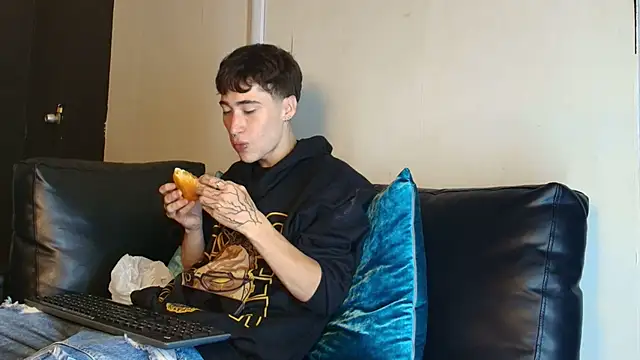  DantFox  online show from November 25, 8:20 pm