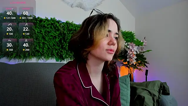 Snapshot of Sunny_Teaze chatting on November 2, 7:33 am Sunny Teaze online show from November 2, 7:33 am