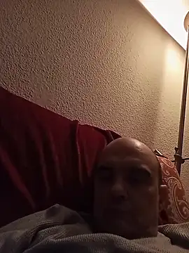 Snapshot of geli45 chatting on February 23, 6:16 pm geli45 online show from February 23, 6:16 pm