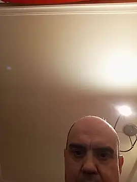 Snapshot of geli45 chatting on March 3, 11:10 pm geli45 online show from March 3, 11:10 pm