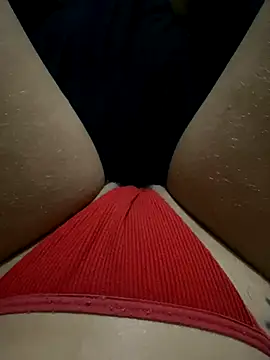 Darkfemminineenergy22 online show from December 15, 8:13 pm