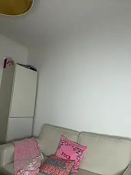 AlitaNova online show from December 1, 8:47 pm