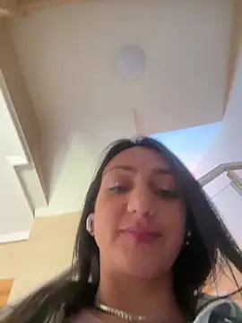 Ninabigtitied online show from October 6, 12:57 pm