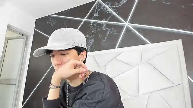 Snapshot of AerumChae chatting on May 12, 12:13 pm AerumChae online show from May 12, 12:13 pm