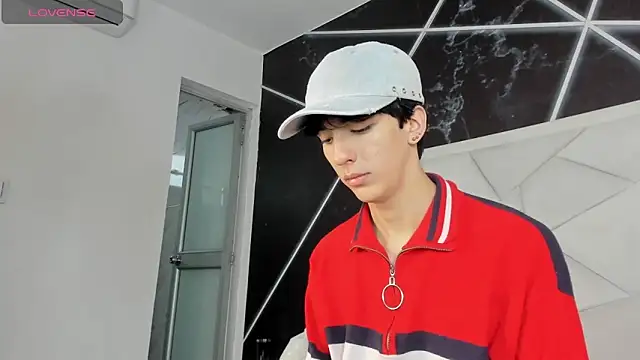 Snapshot of AerumChae chatting on May 22, 12:44 pm AerumChae online show from May 22, 12:44 pm