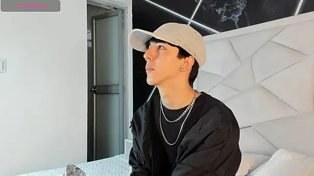 Snapshot of AerumChae chatting on May 30, 12:35 pm AerumChae online show from May 30, 12:35 pm