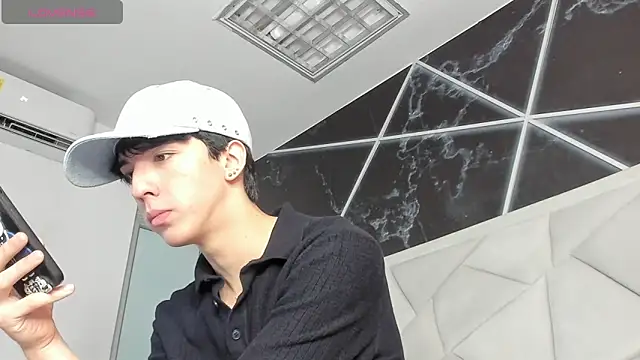 Snapshot of AerumChae chatting on June 6, 12:32 pm AerumChae online show from June 6, 12:32 pm
