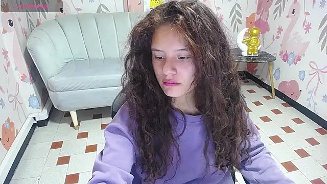 Velvet Moon V online show from February 11, 1:05 pm